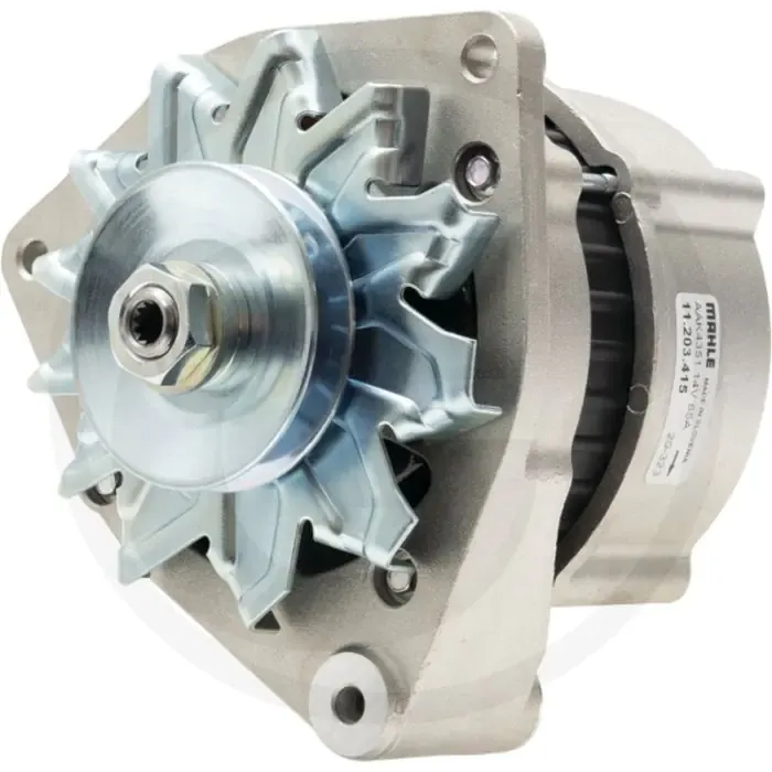 Uitverkoop Dynamo (14 volt, 55 Ah, zonder poelie 56 mm montage onder 8 mm bevestigingspen)