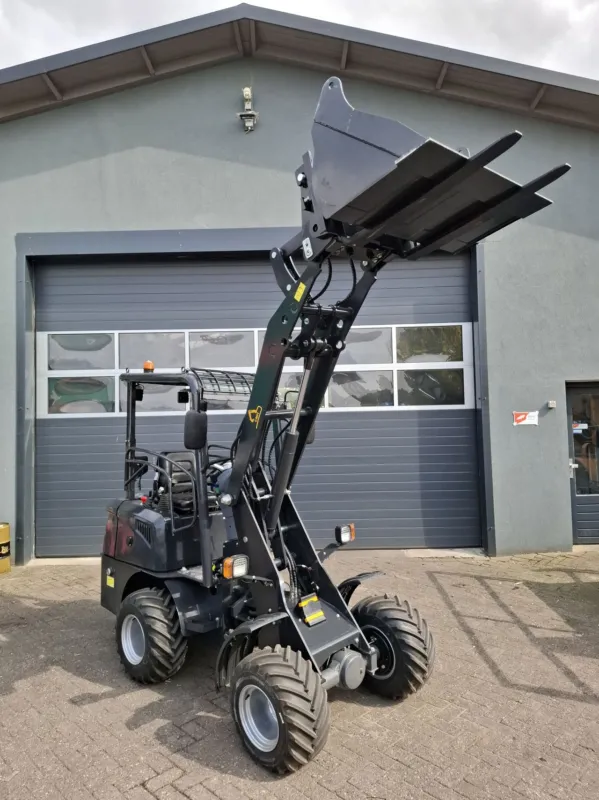 CMH DWE606 mini shovel loader 2tons electrisch Op = Op