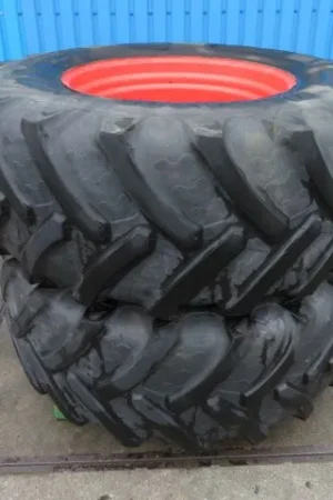 Set BKT 710/70R38 op 10 gaats Fendt velgen Beperkt Aanbod