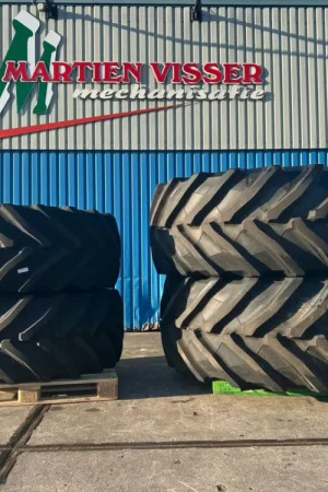 Set 710/60R42 + 600/60R30 Trelleborg op Fendt 10-gaats velgen Direct Beschikbaar