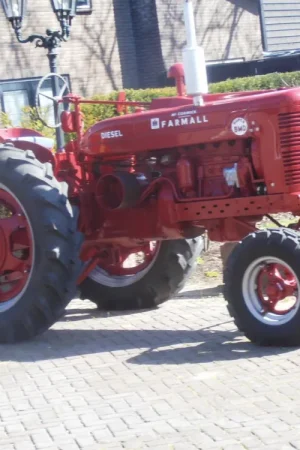 Gecertificeerd Farmall SBMD Bj:1952 zeer mooi en goed