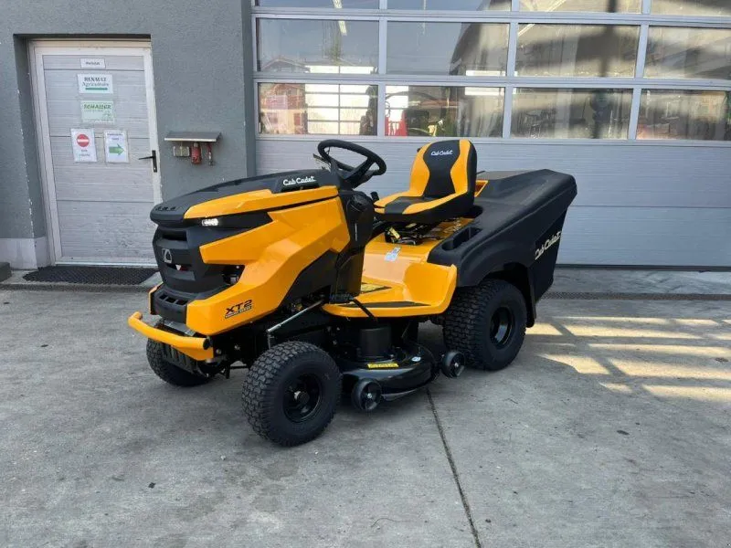 Dagaanbieding Cub Cadet XT2 QR 106, 2-Zylinder Kawasaki Motor, Fangkorb