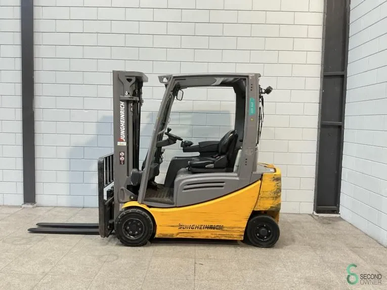 Koopje Heftrucks Elektrisch Jungheinrich EFG 320 2019