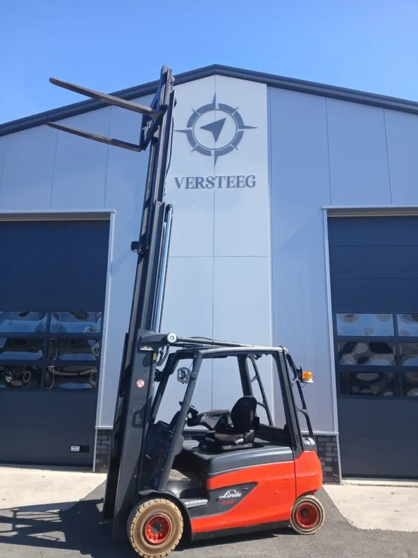 Rechtstreeks Van De Fabrikant Linde E30L Triplo sideshift!