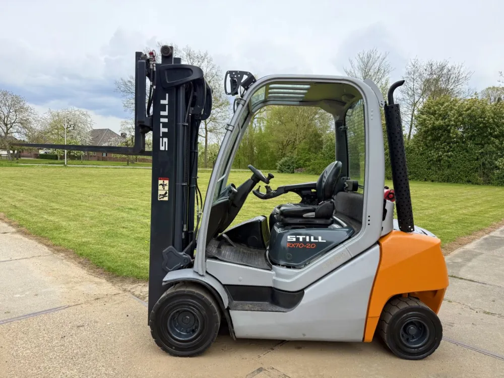 Still 2000KG diesel heftruck BJ2017 3-delig + 4 ventielen Lage Kosten