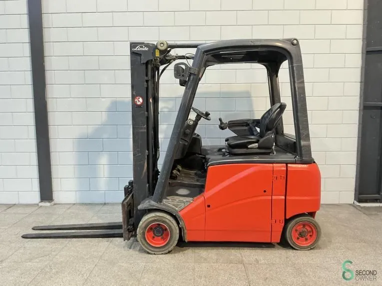 Heftrucks Elektrisch Linde E18PHL-01 2007 Batterij 2022 Gecertificeerd