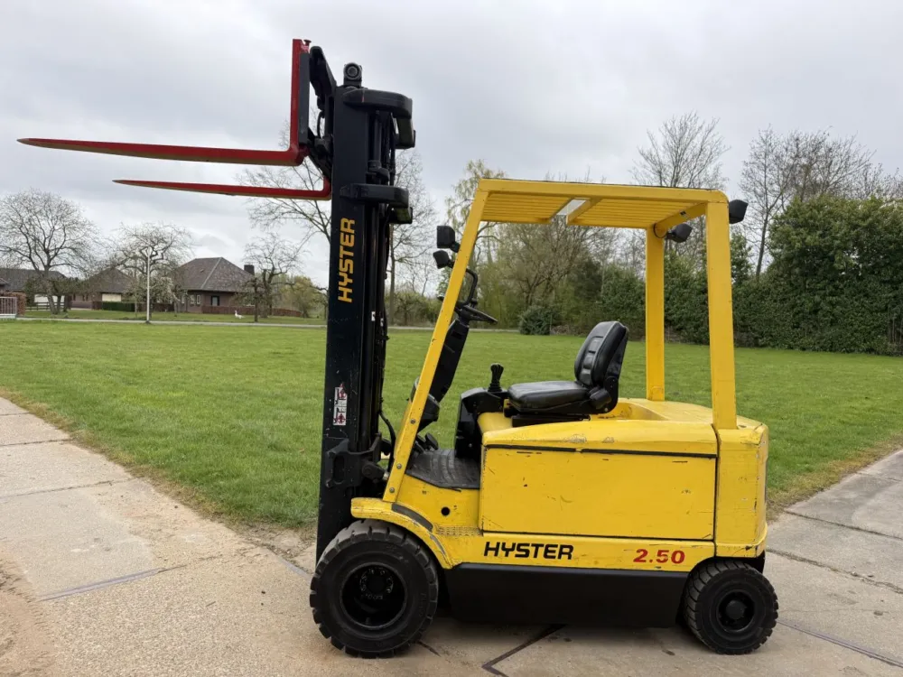 Hyster 2500KG elektrisch triplo 6M freelift Sideshift verlichtin Meest Verkocht
