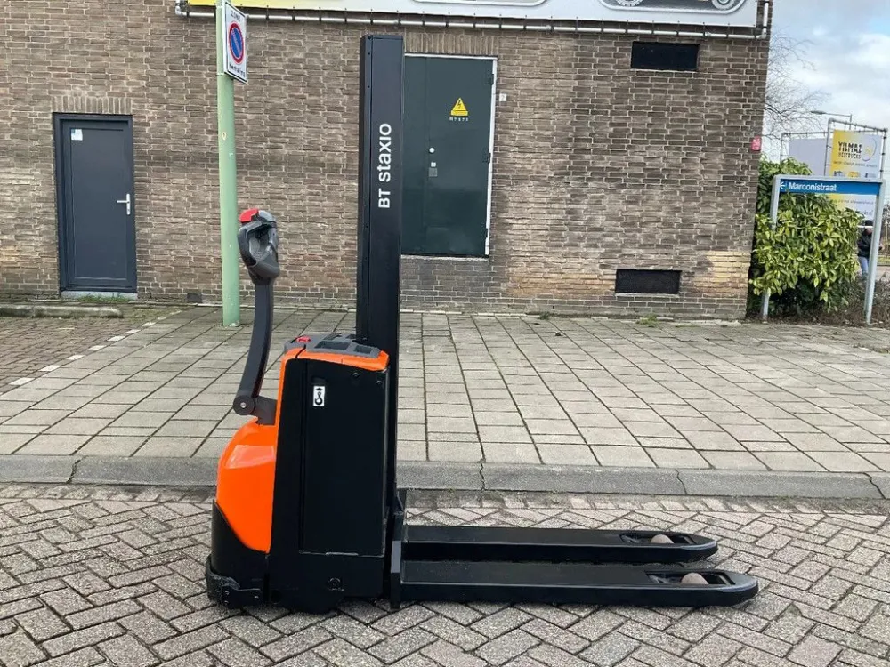 Finale Uitverkoop Toyota SWE080L 2000KG 1.58METER STAPELAAR / HEFTRUCK