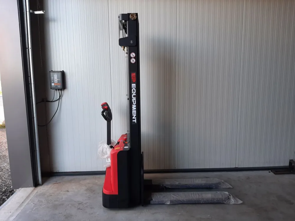 Koop Online Ep ES12-12ES elektrische stapelaar 1200 kg 3600 mm demo