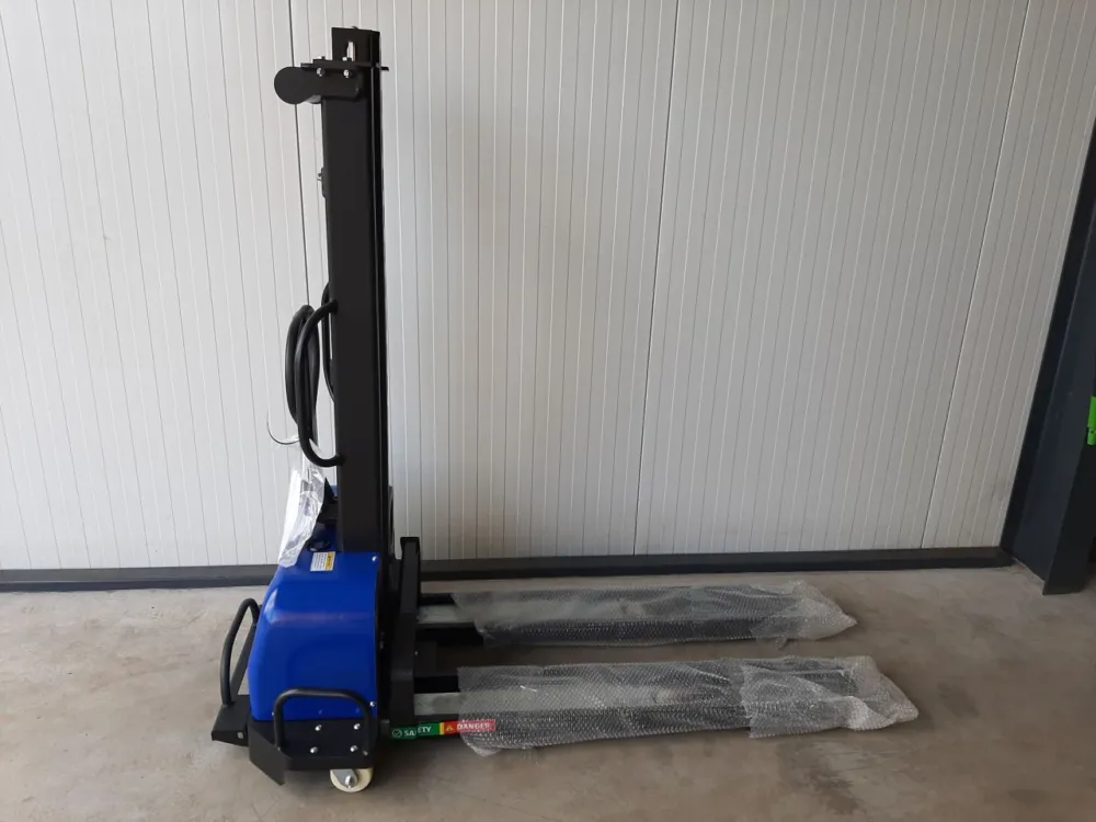 Nu Kopen Semi elektrische meeneem stapelaar 700 kg 800/1100/1300 mm