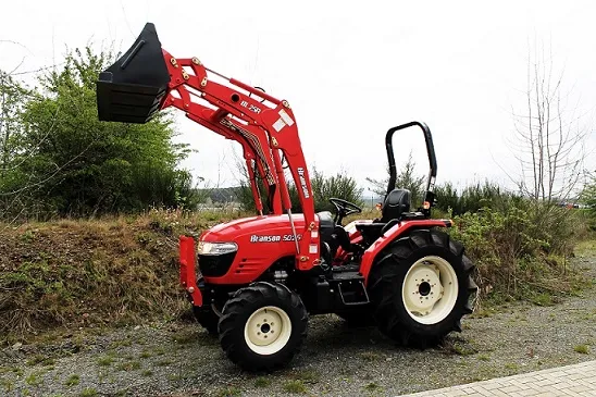 TYM frontlader BL25RSL-QB2 serie met bak parallell. Weekendaanbieding