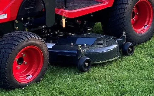 TYM middenonder maaier 137 cm voor T194 en 1905H Lage Prijs