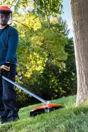 Echo 50v trimmer incl 2Ah accu & snellader. Aanbieding